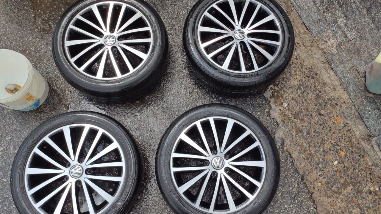 Jogo de roda Queensland 5x112 Aro 17 Jetta