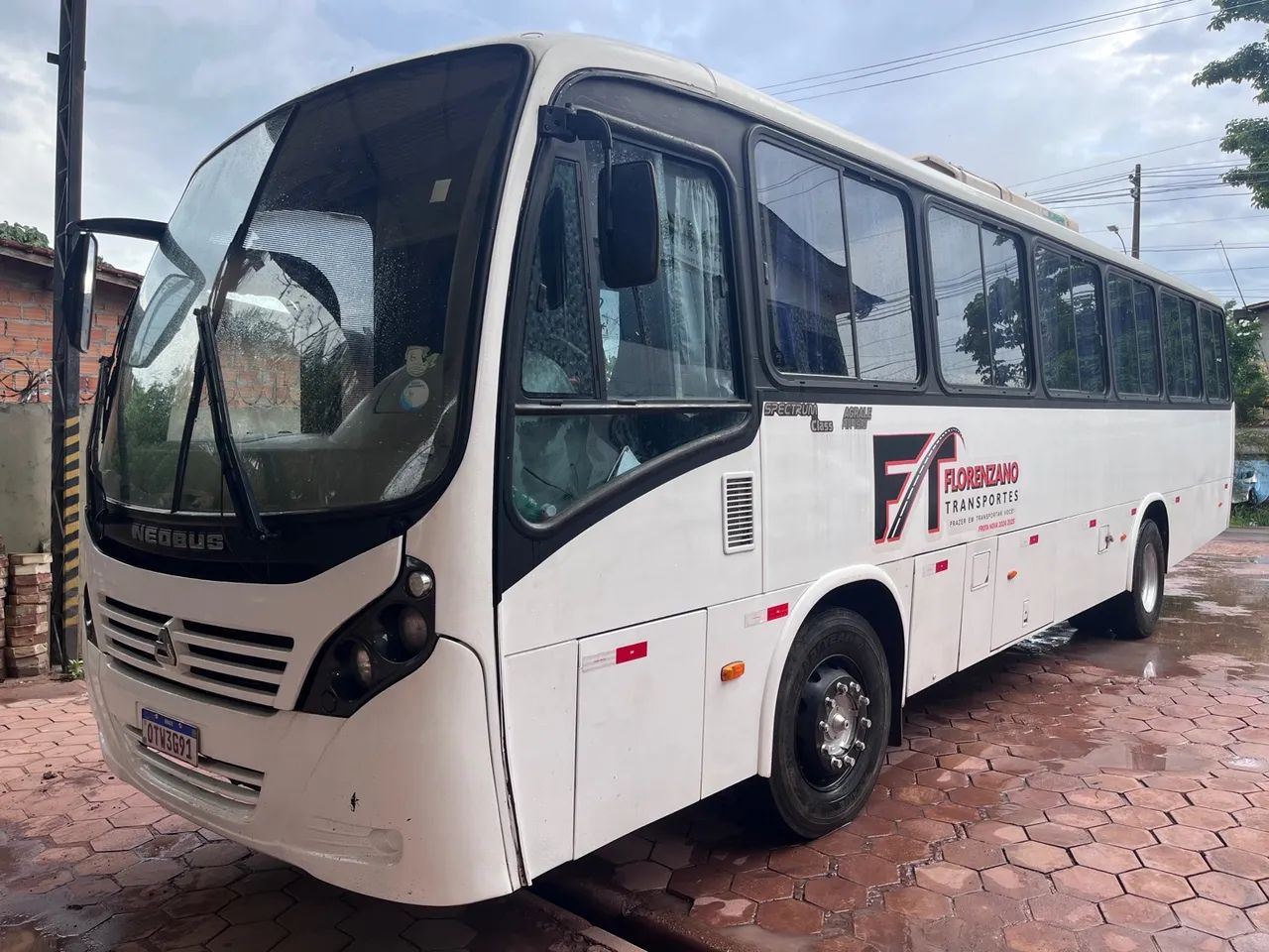 Micro ônibus Neobus Spectrum - 2014