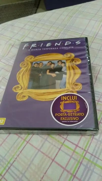 Box dvd Two and a Half Men / Friends / Walking dead...... - Foto 2
