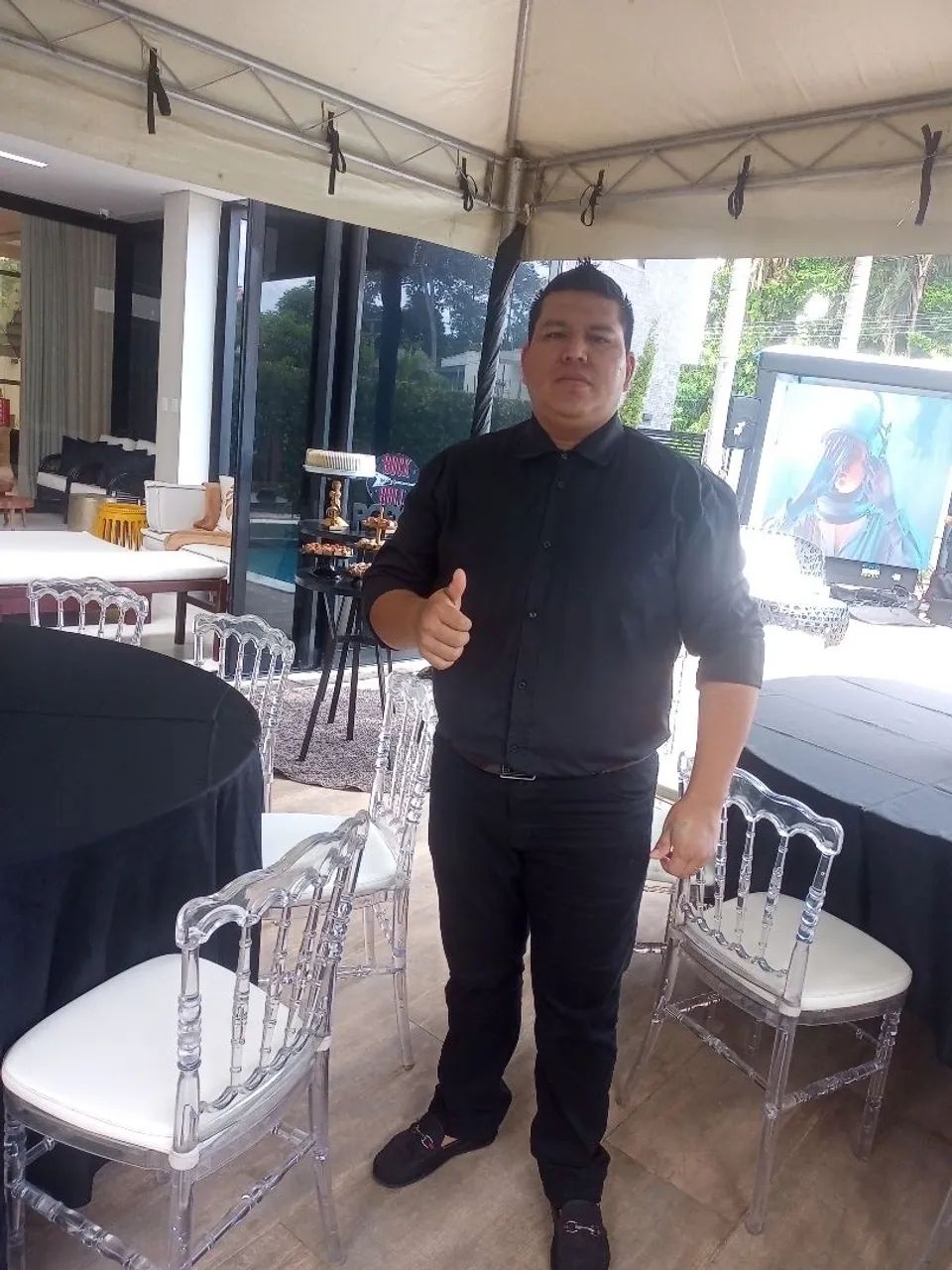 Garçom/churrasqueiro 