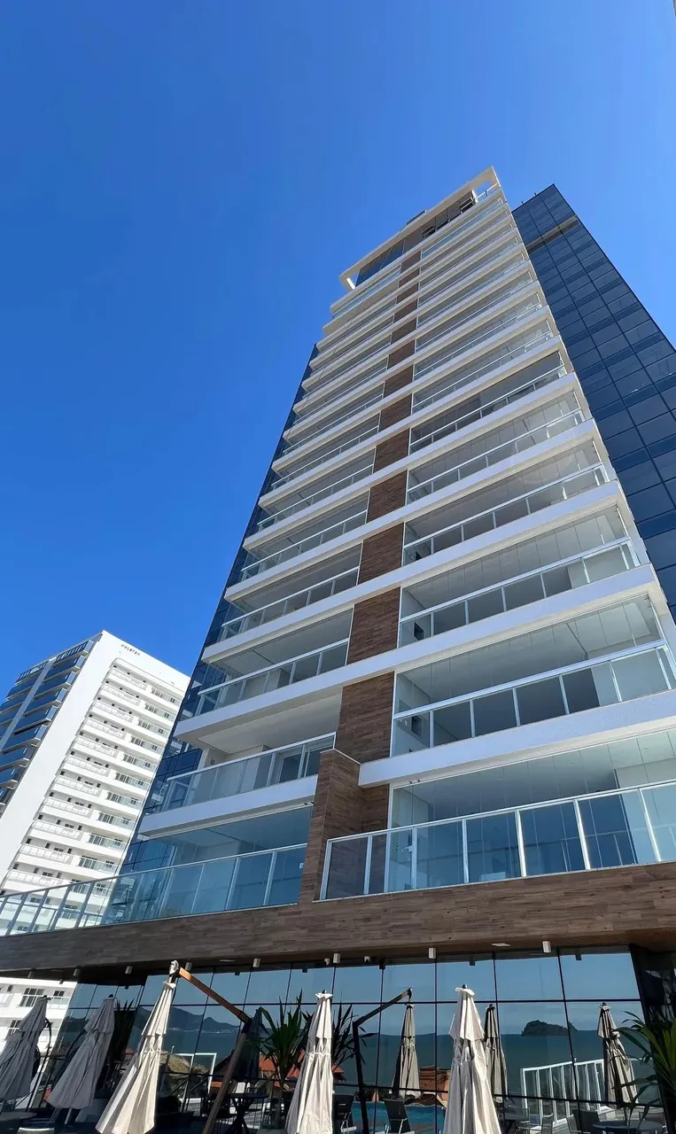 Apartamento à Beira-Mar! 3 Suítes | Vista Mar | Balneário Piçarras