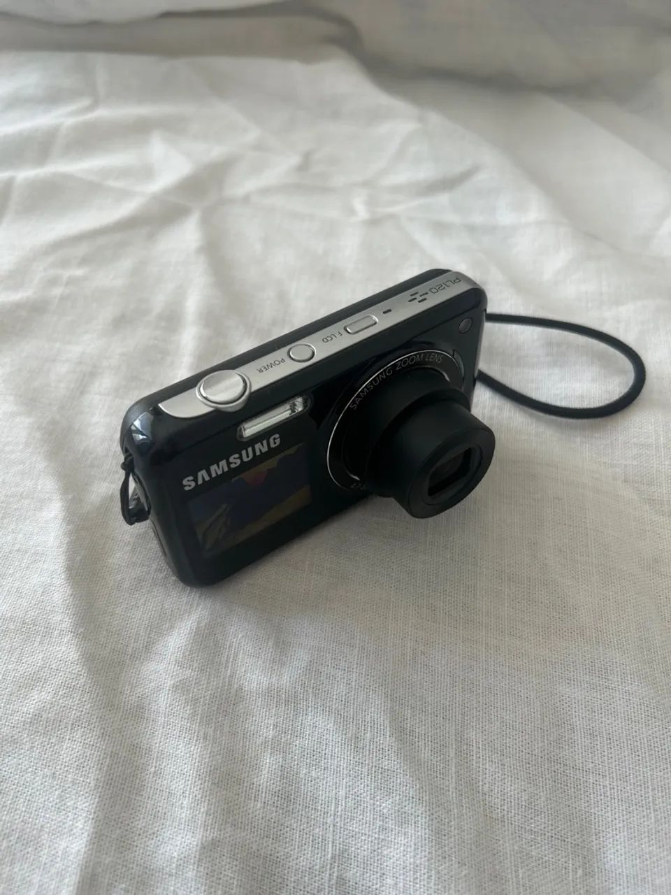 Câmera digital Samsung PL120 de 14.1 megapixel - PRETA - Foto 2