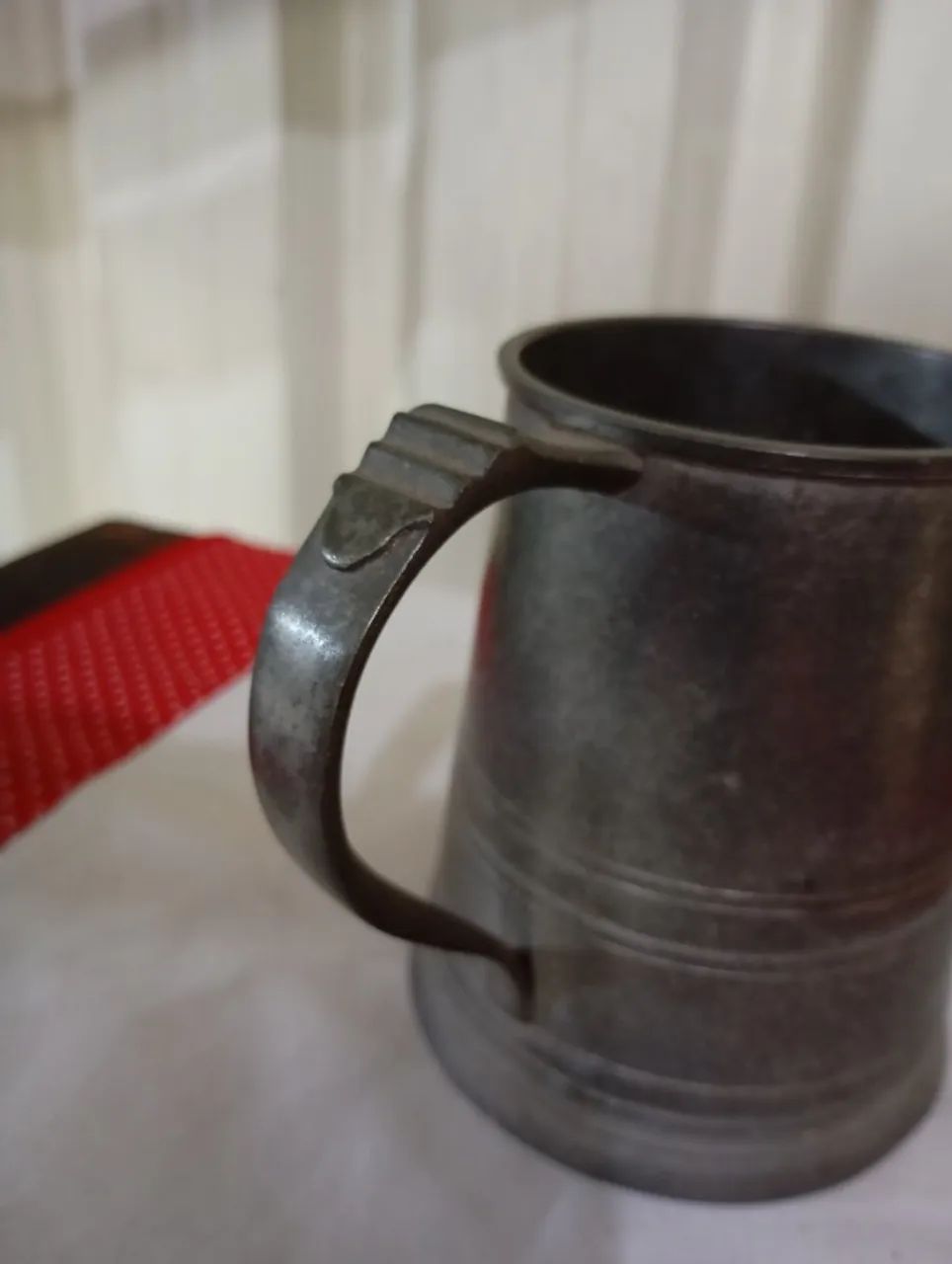 caneca antiga estanho com marcação faeman - Foto 3