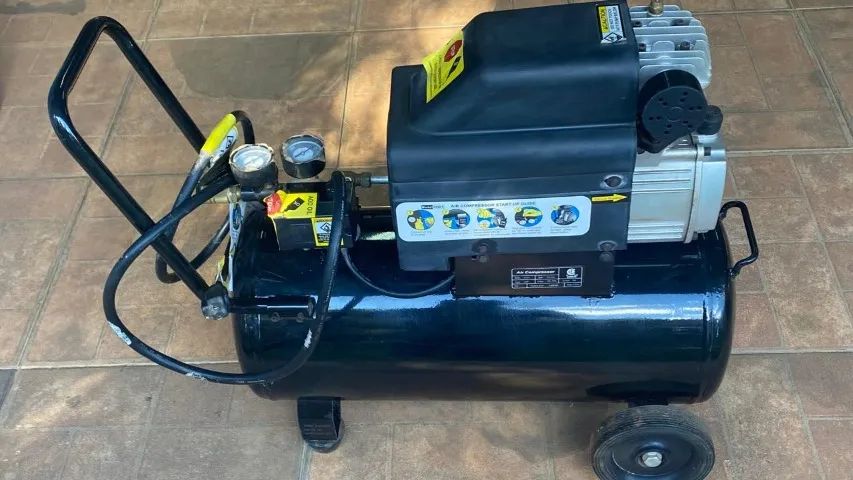 COMPRESSOR DE AR 2 HP 125 PSI 29 Litros - Foto 2
