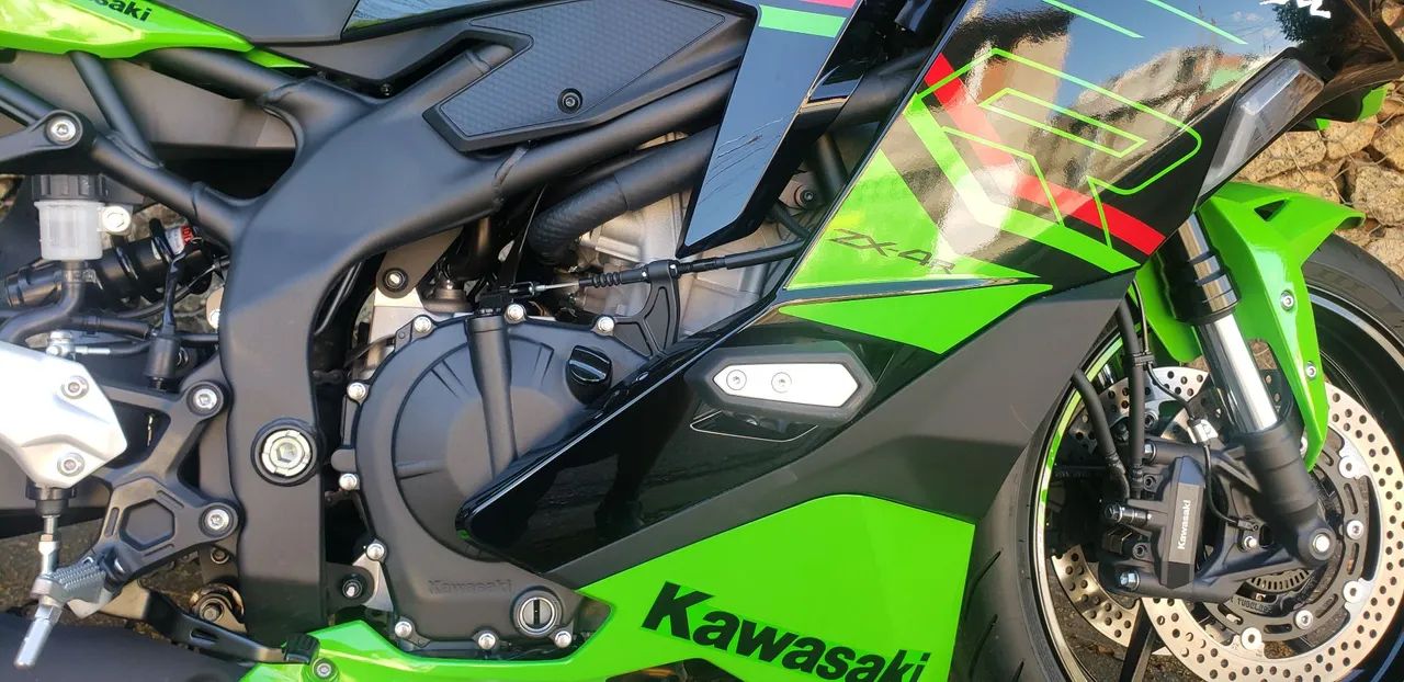 KAWASAKI NINJA ZX-4R 2024 - 1381851951 | OLX