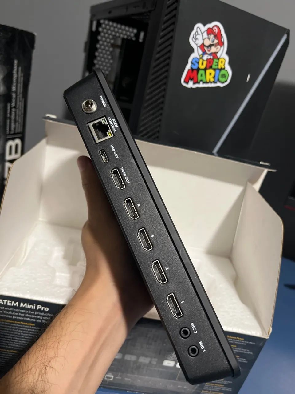 ATEM Mini Pro - Blackmagic Design | Usada Pouquíssimas Vezes - Foto 2