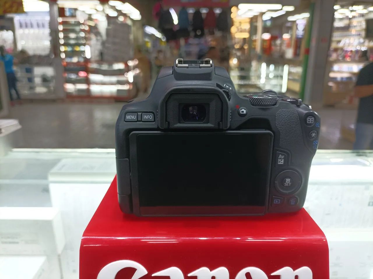 Câmera Canon EOS Rebel SL3/18-55mm - Foto 2