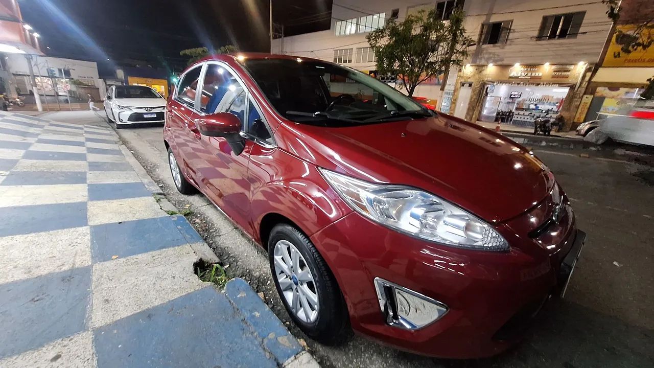 Fiesta 2013 bx kmR$ 31899 - Foto 2
