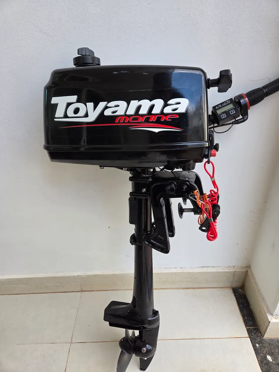 Motor nautico 2.6 hp Toyama