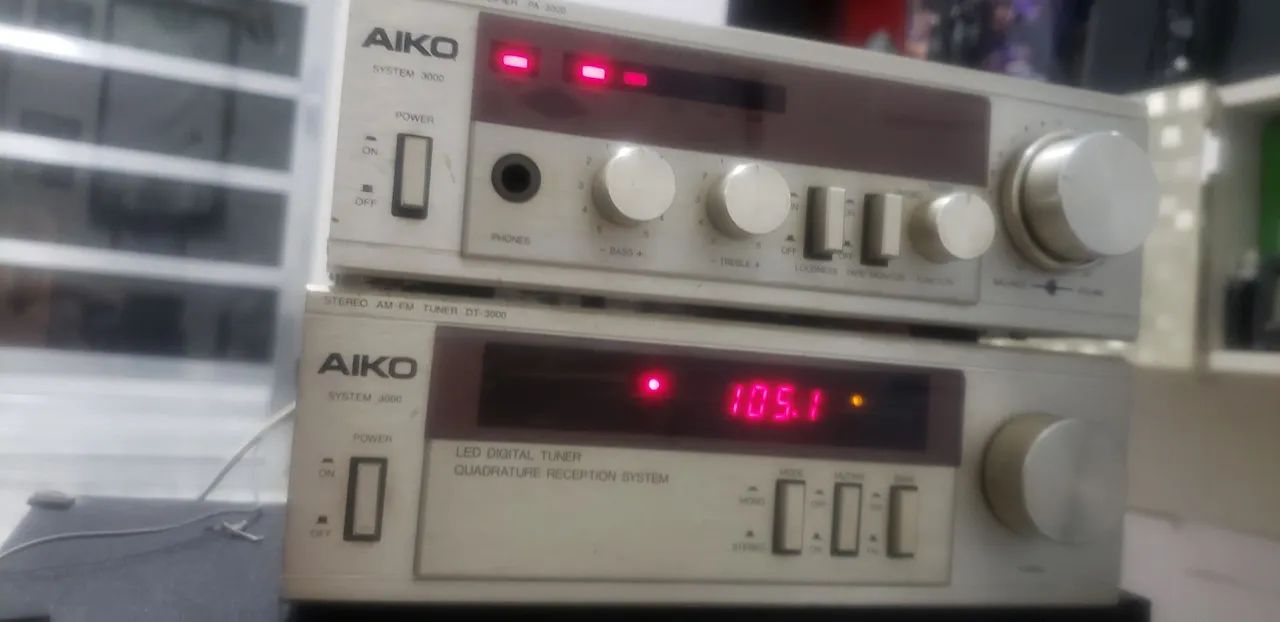Aparelho de som Aiko vintage