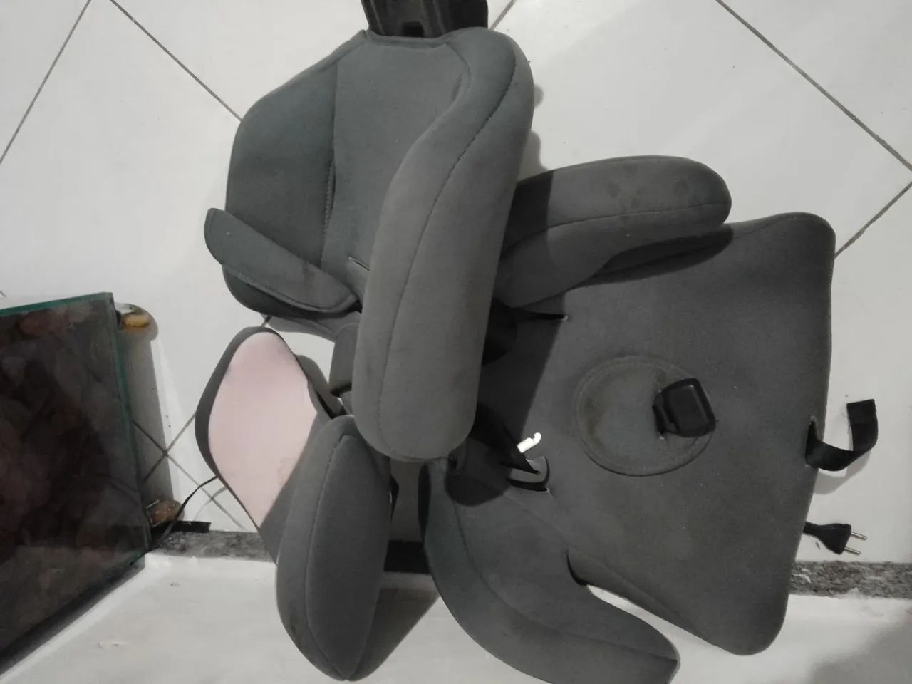 Cadeira de bebê semi nova  - Foto 5