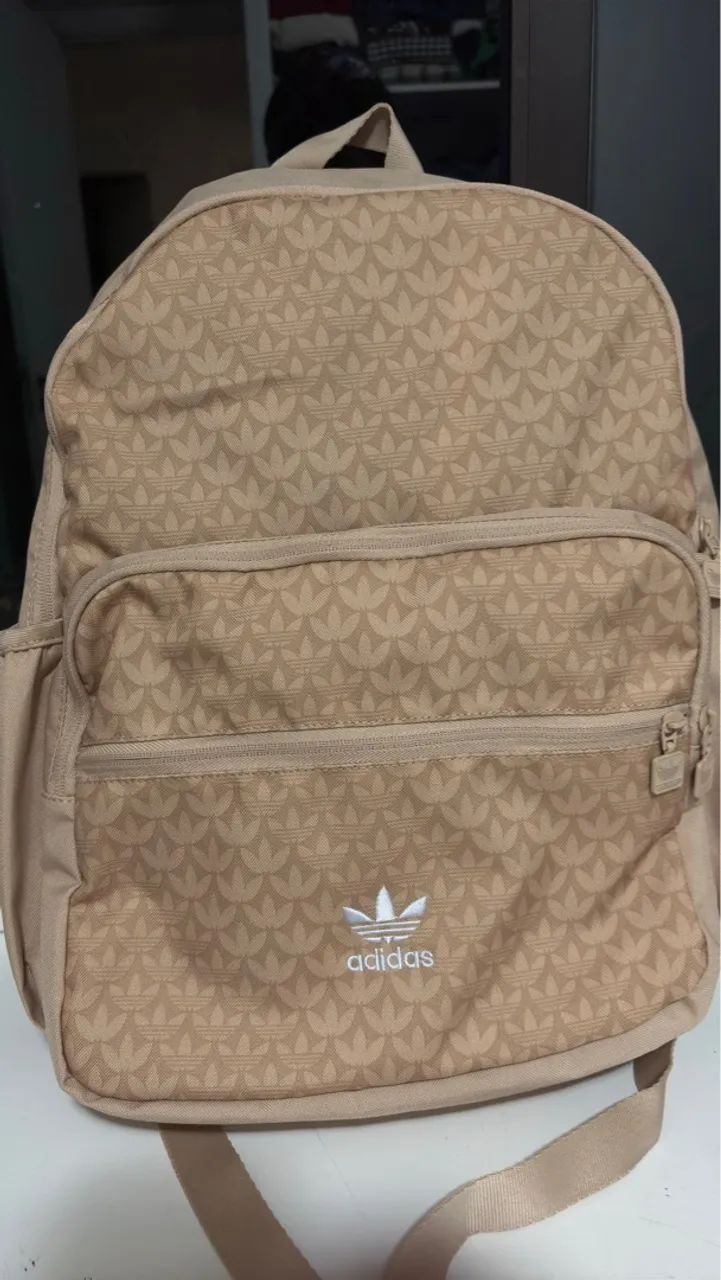 Mochila ADIDAS- Original - na etiqueta