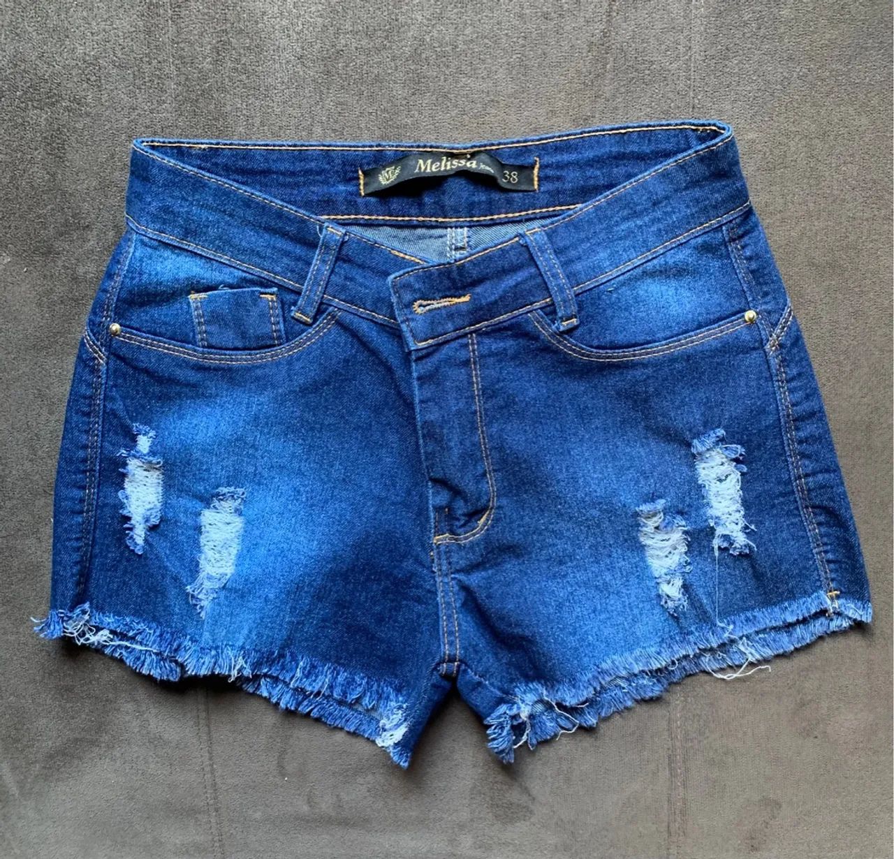 Short Jeans Desfiado - Tamanho 38/40 - Foto 2