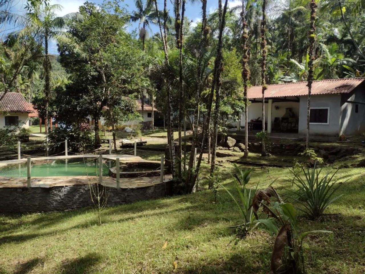 Fazenda/Sítio/Chácara para venda tem 350 metros quadrados com 7 quartos em Caiubura - Bert