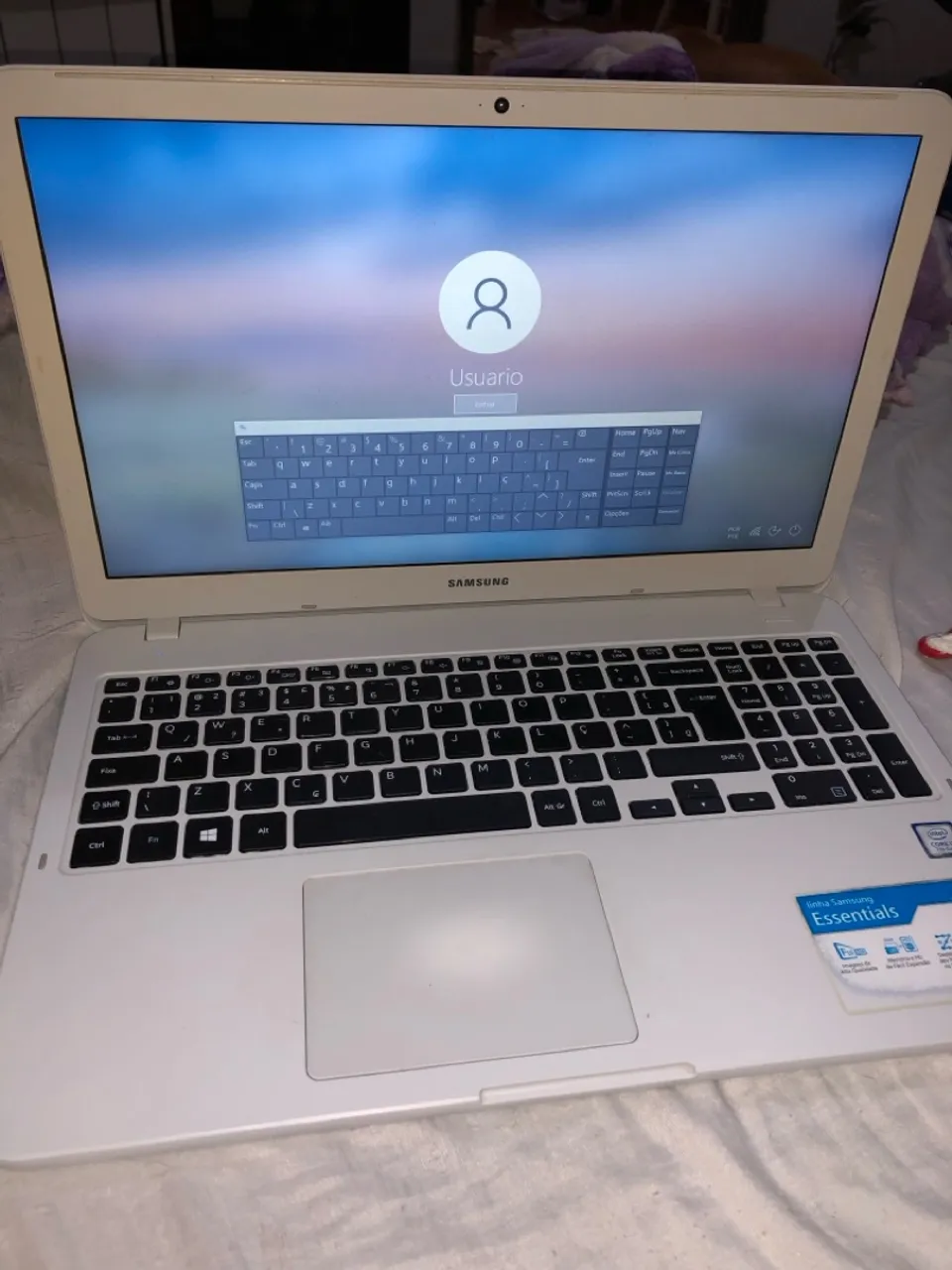 Notebook Samsung Essentials