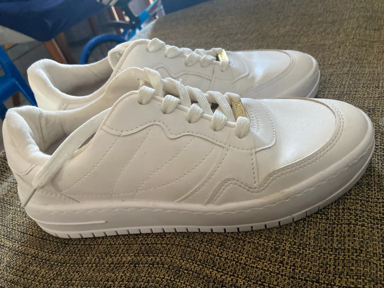 Tênis Branco Casual - Conforto e Estilo!
