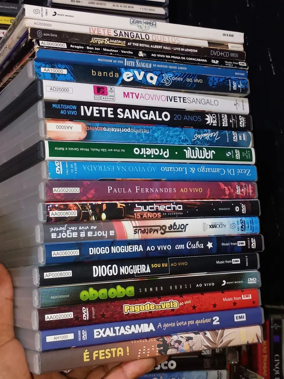 Lote Com 20 DVDs de Cantores Populares  - Foto 3