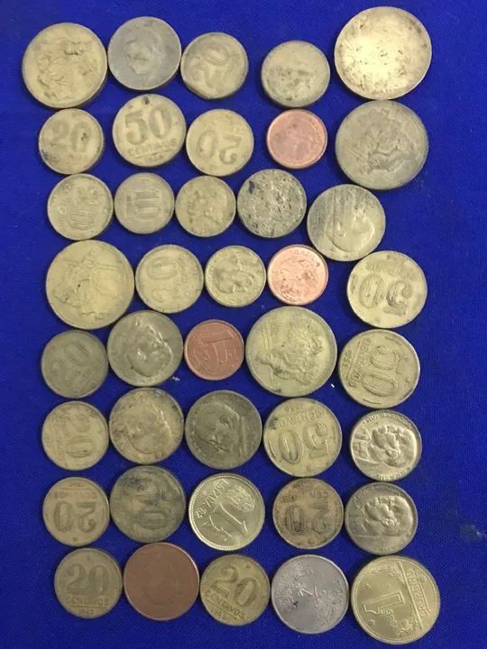 Moedas Antigas de diversas nacionalidades  - Foto 6