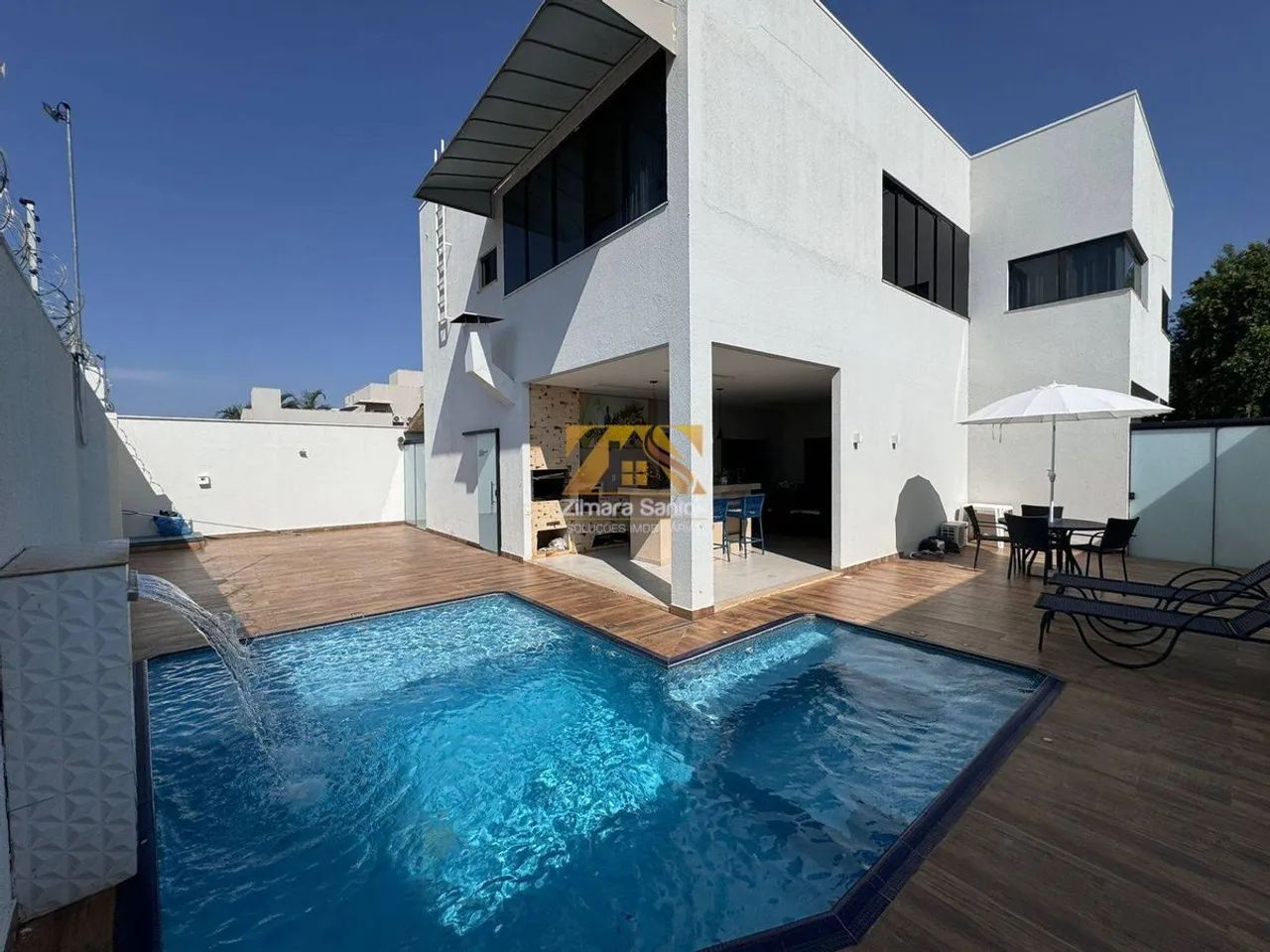 Sobrado Alto Padrão 4/4, com 3 suítes, 379 m² -205 Norte (ARNO 22) - Condomínio Privillege