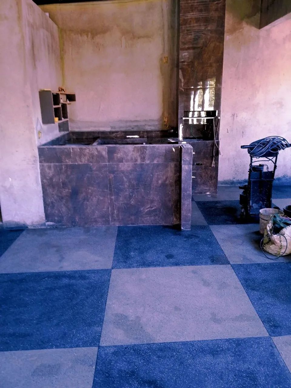 Faço piso trabalho com granitina e polido 