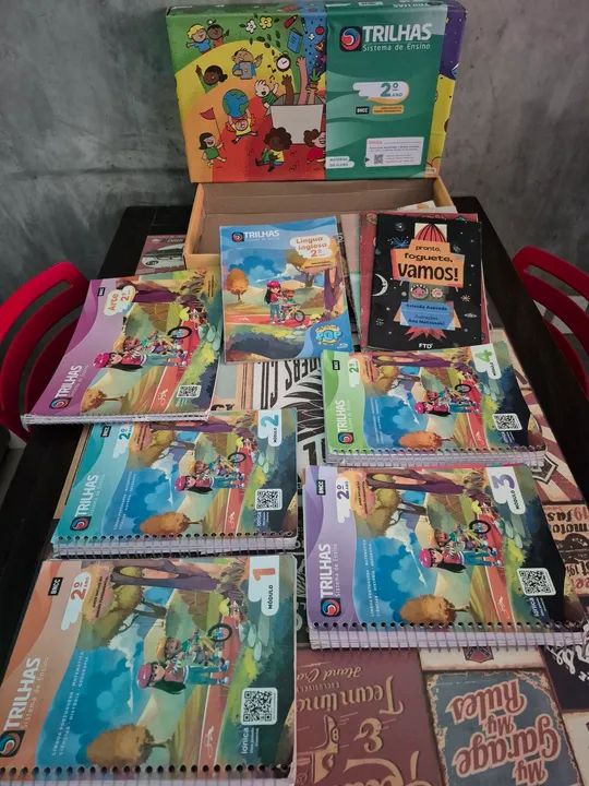 Coleção completa Trilhas Sistema de Ensino 2° ano