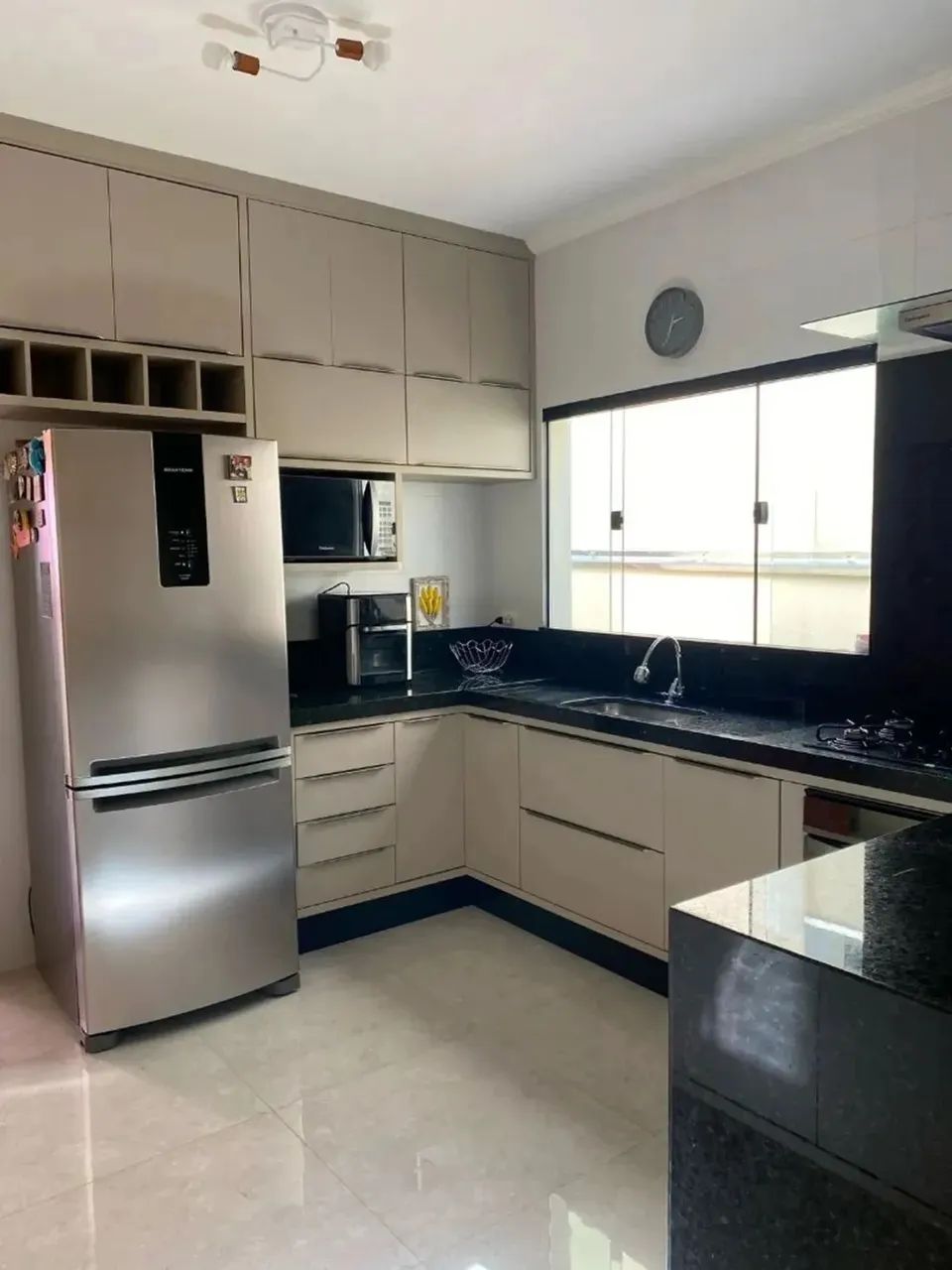 Jd. das Indústrias- Sobrado 165 m2 com 3 quartos(suite), armários, coz.plan, lavado, banh. - Foto 5