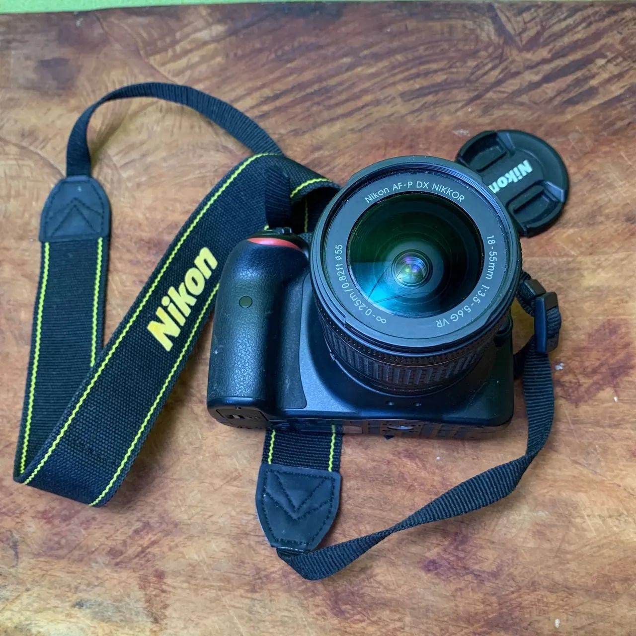 Nikon D3300 Lentes 18-55mm em Estado Impecável