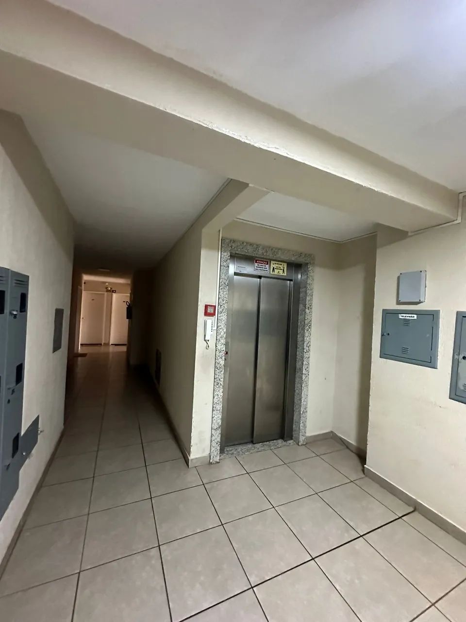 Locação - Apartamento na Zona 06 em Maringá - Foto 3