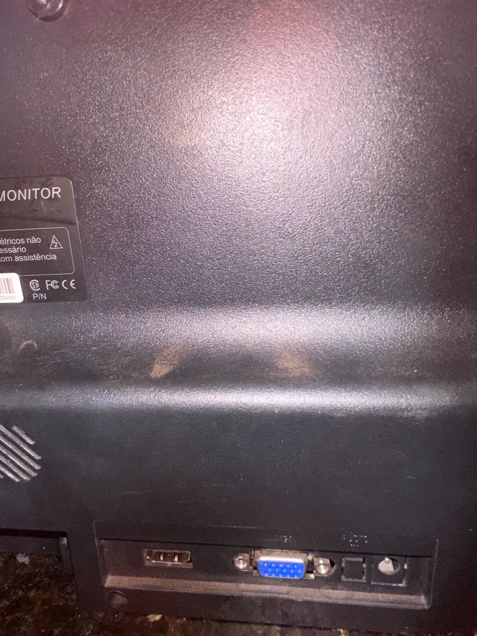 Monitor 15,4 polegadas  hdmi e vga - Foto 4