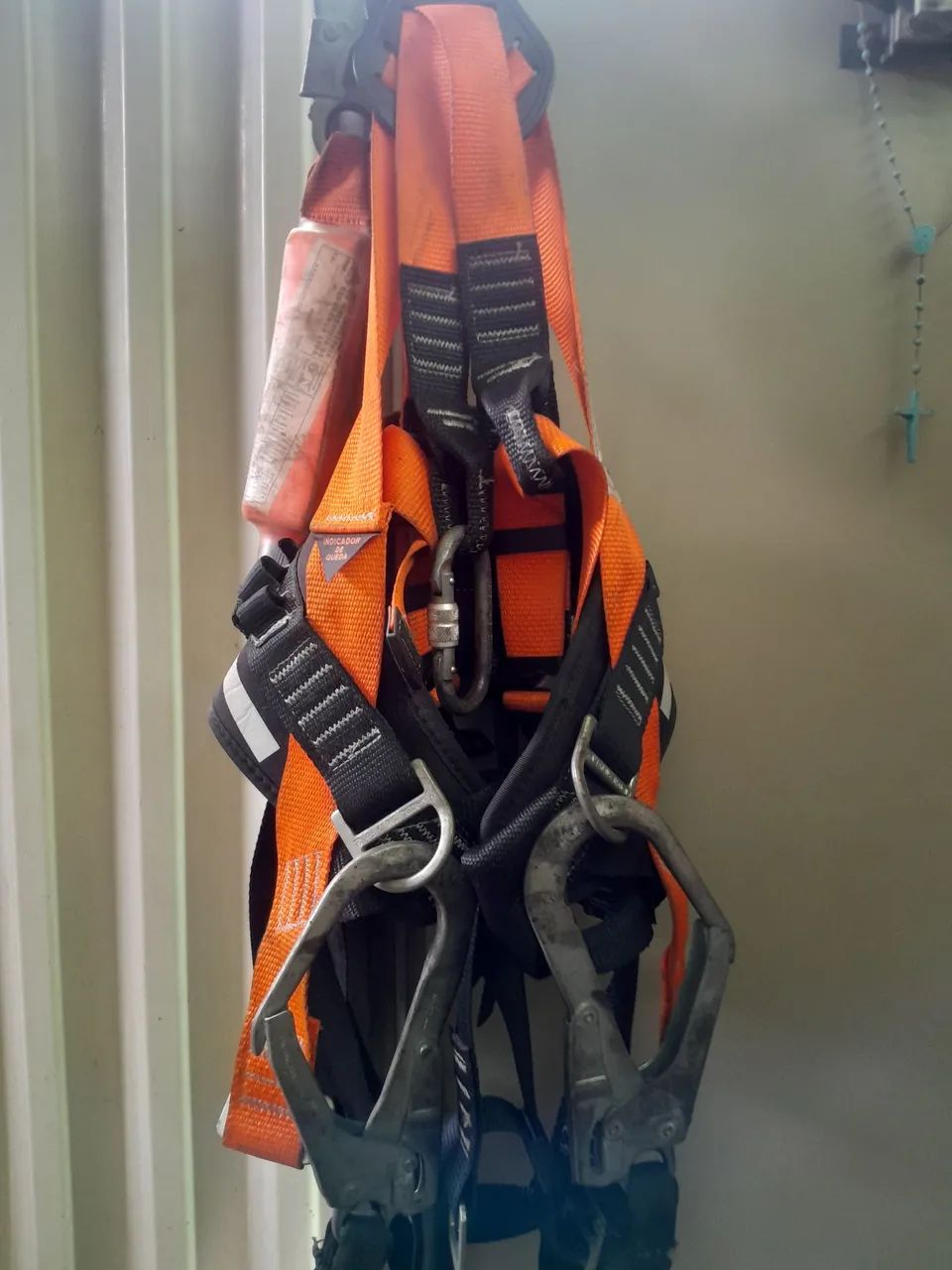 Trava quedas e cinto de segurança 