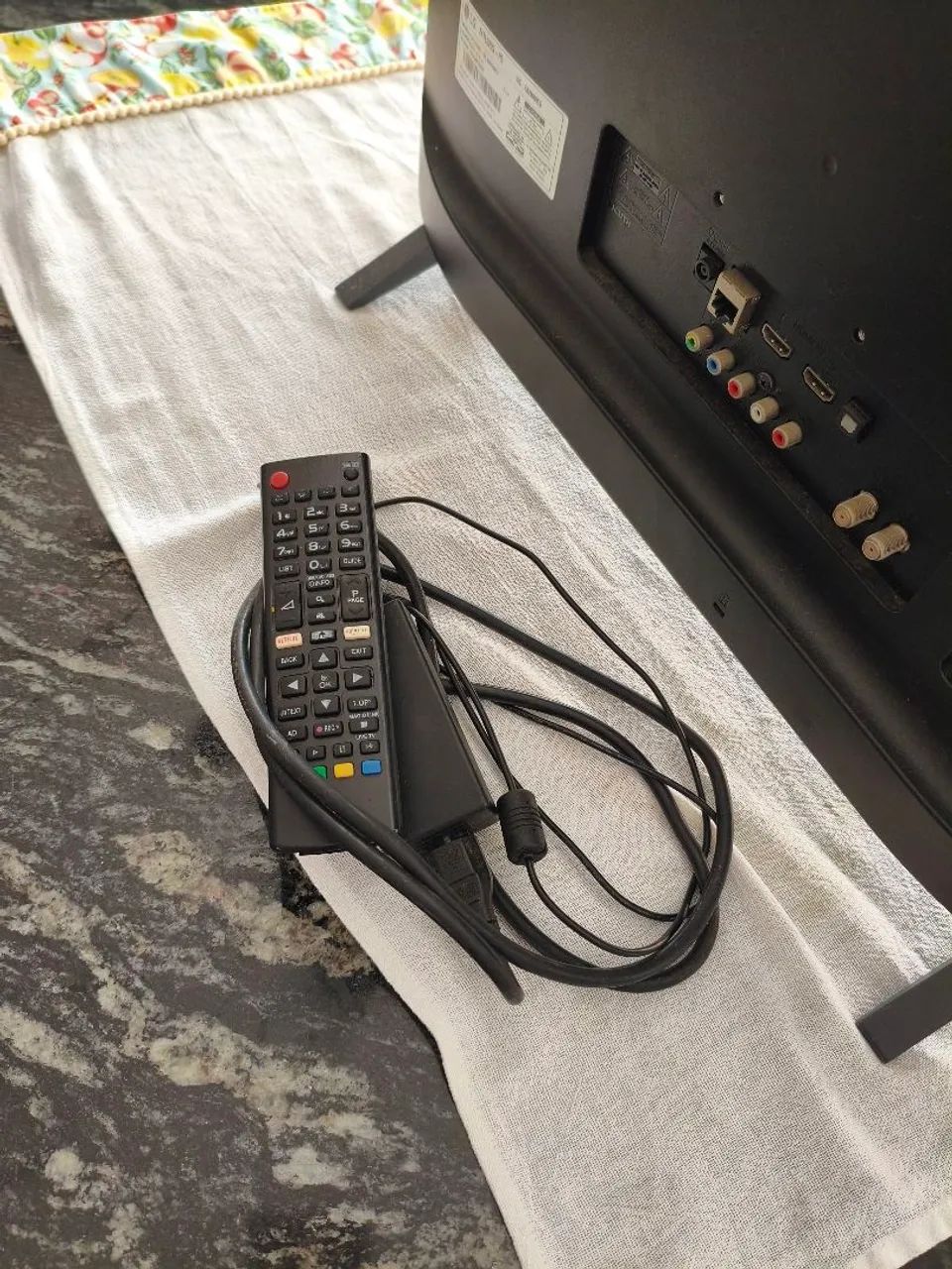 SMARTV LG 24 POLEGADAS  - Foto 4