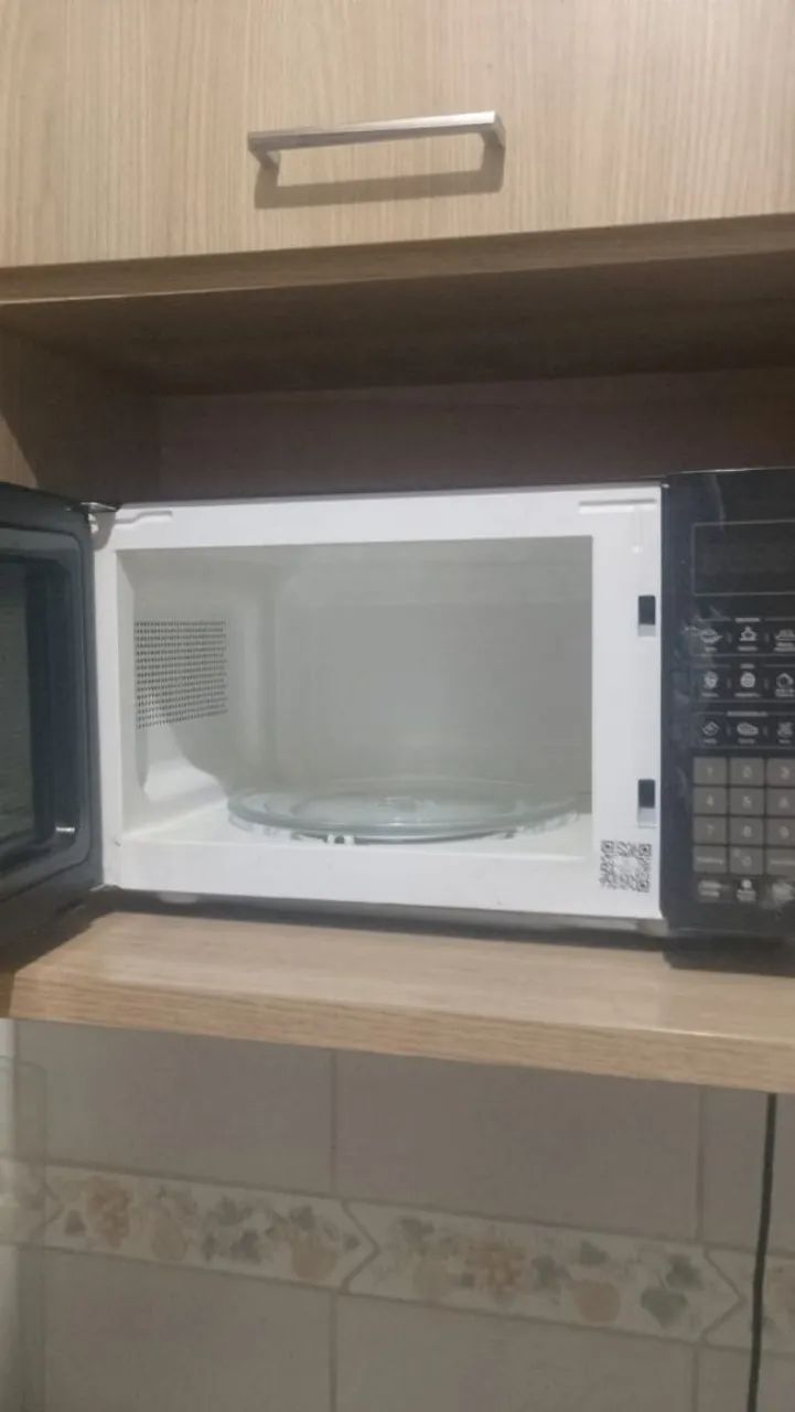 Microondas preto mundial 