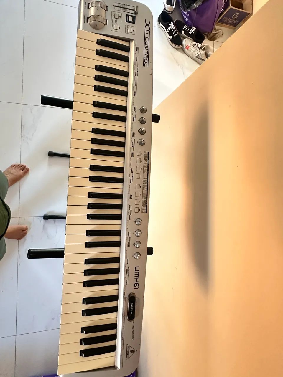 Controlar teclado  61 teclas impecável - Foto 4