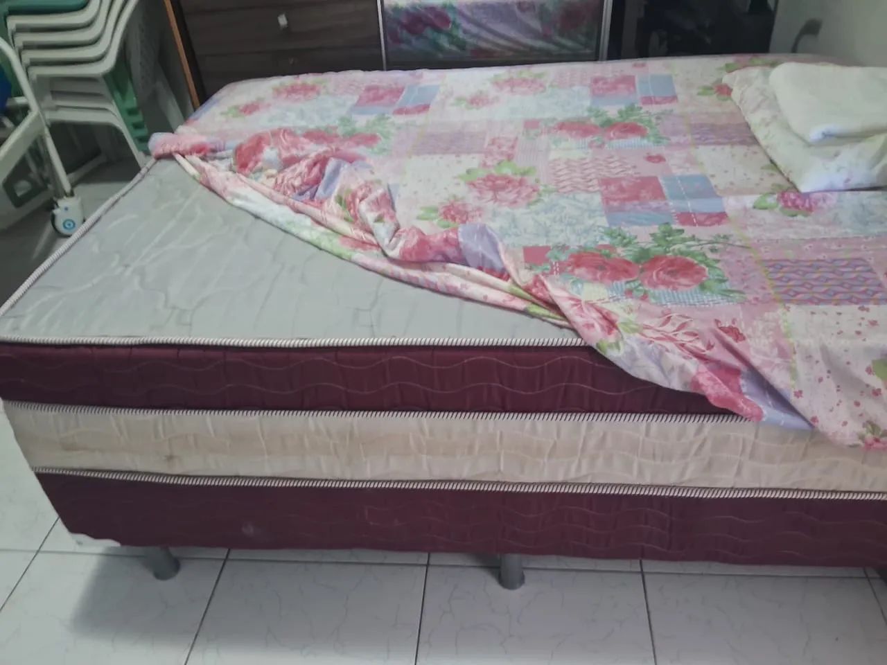 Cama box de casal, molas ensacadas 