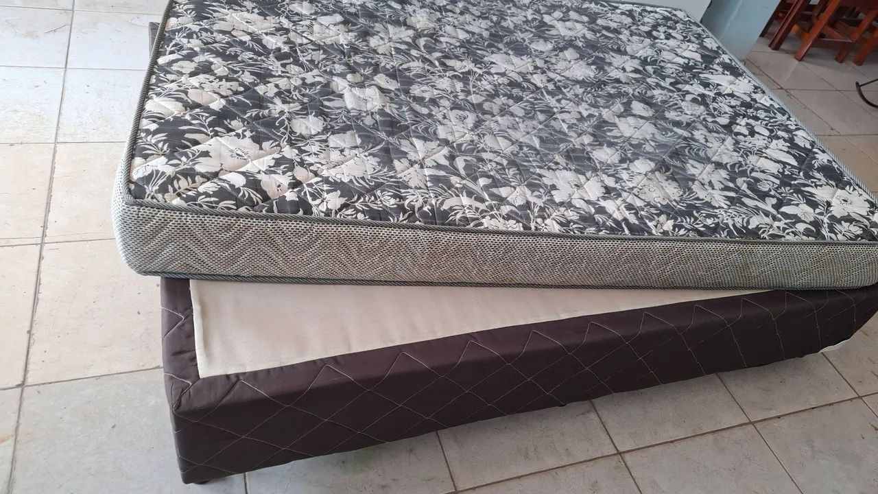 Cama Box de casal espuma ( usada)  - Foto 2