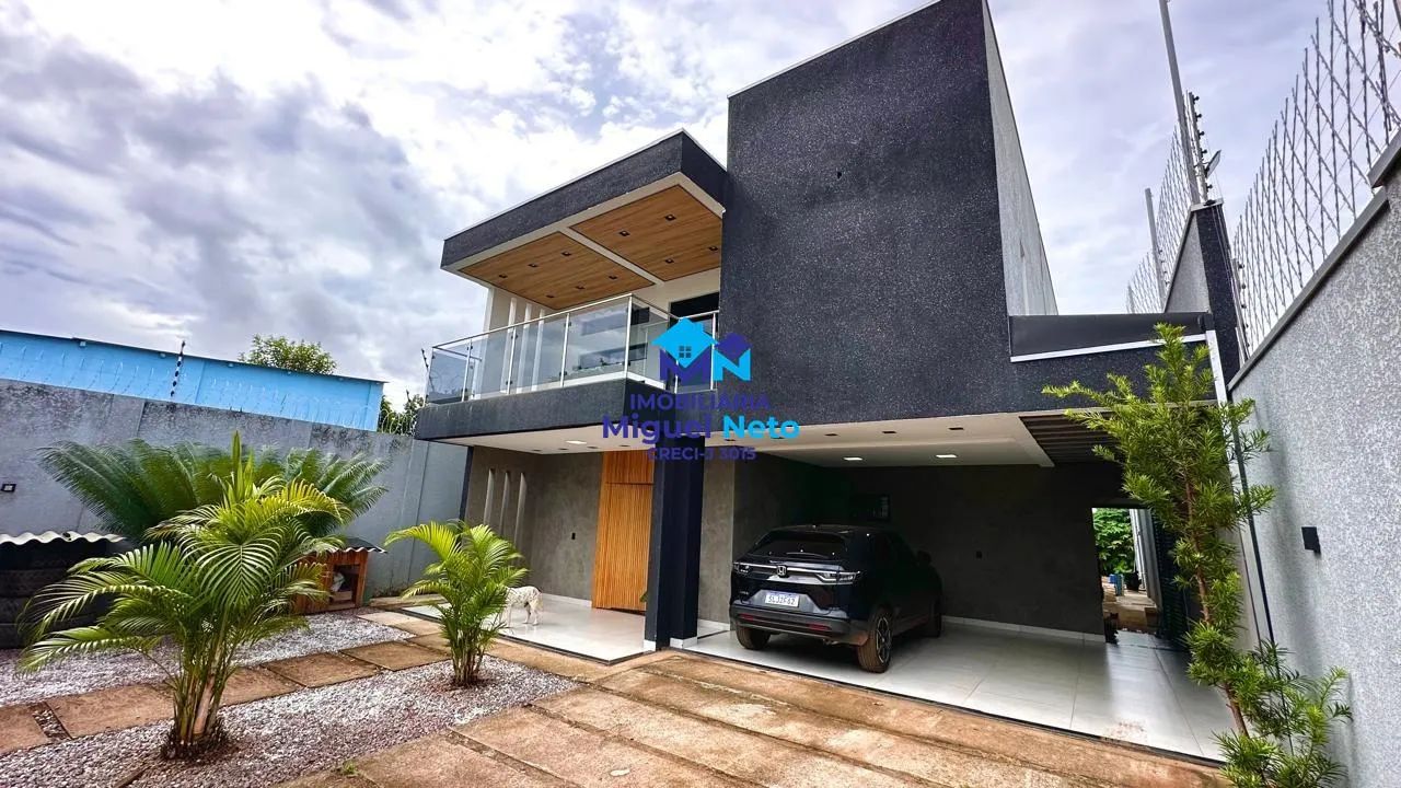Sobrado com 3 Suítes na Zona Sul