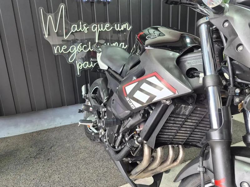 YAMAHA XJ6 N 2015 - Foto 5