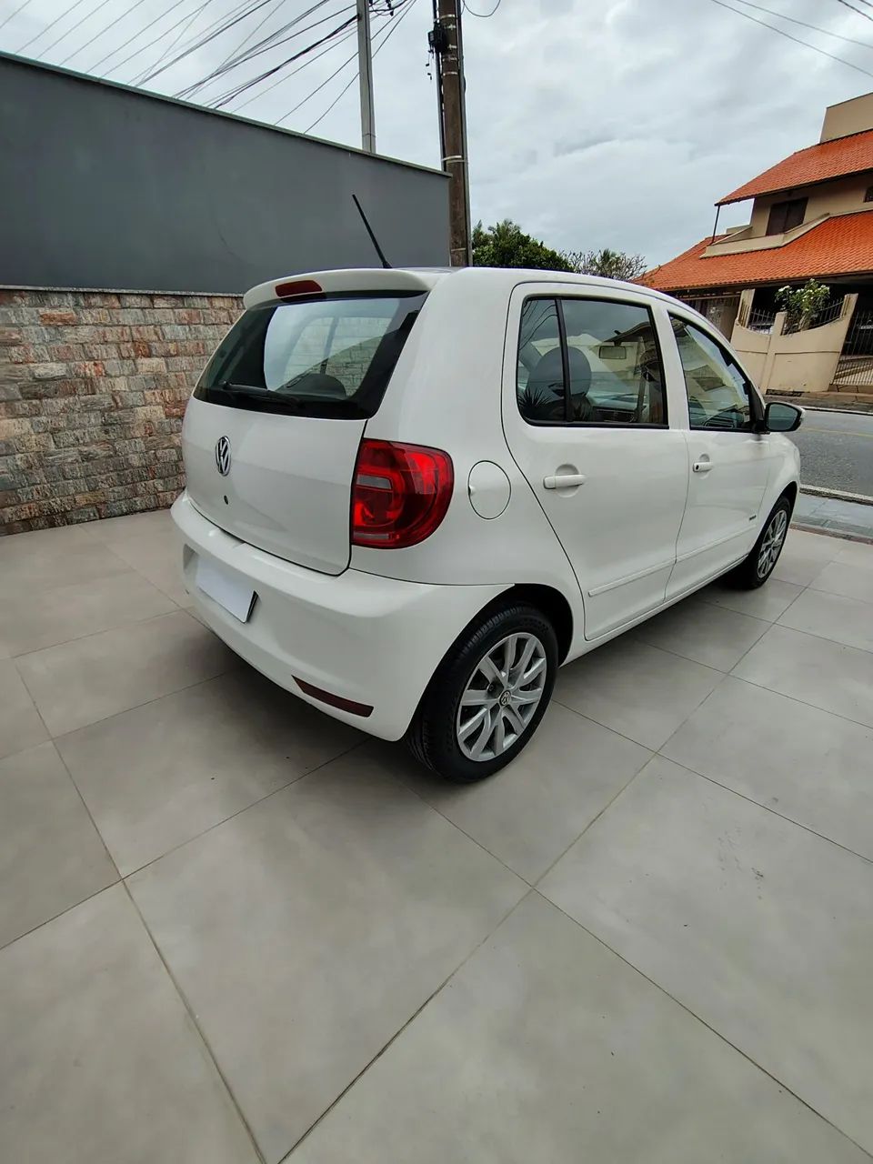 Volkswagen Fox 1.0 MI Total Flex 8V 5P 2012 - Foto 4