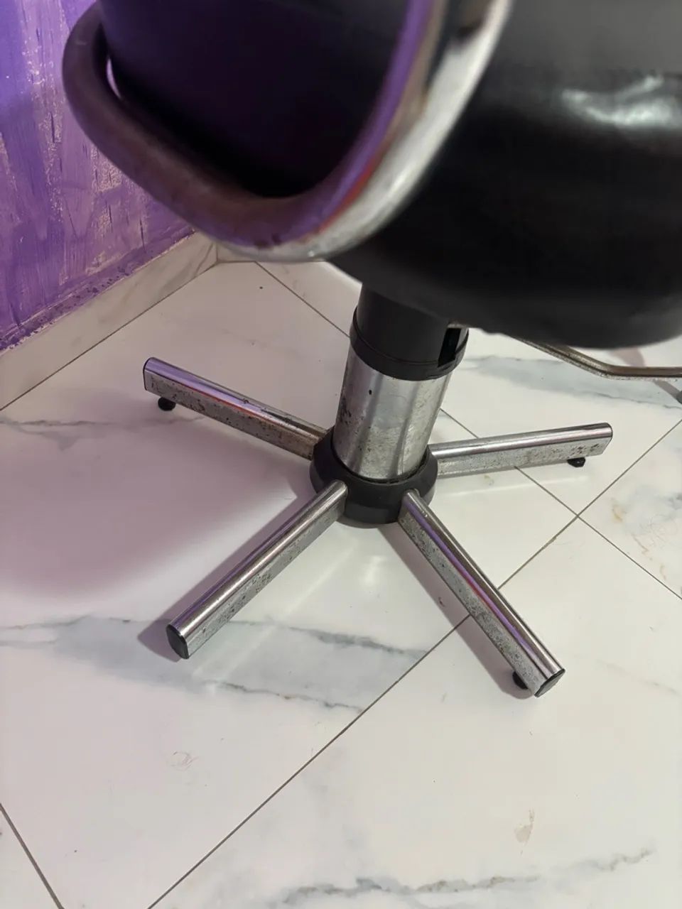Vende-se cadeira de salão  - Foto 2