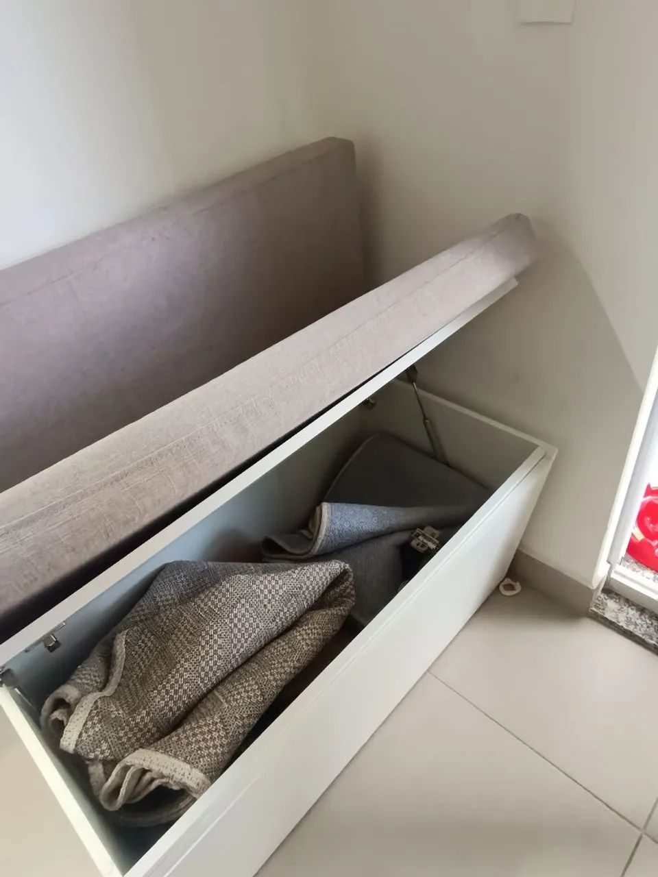 Banco Estilo Canto Alemão com Baú 