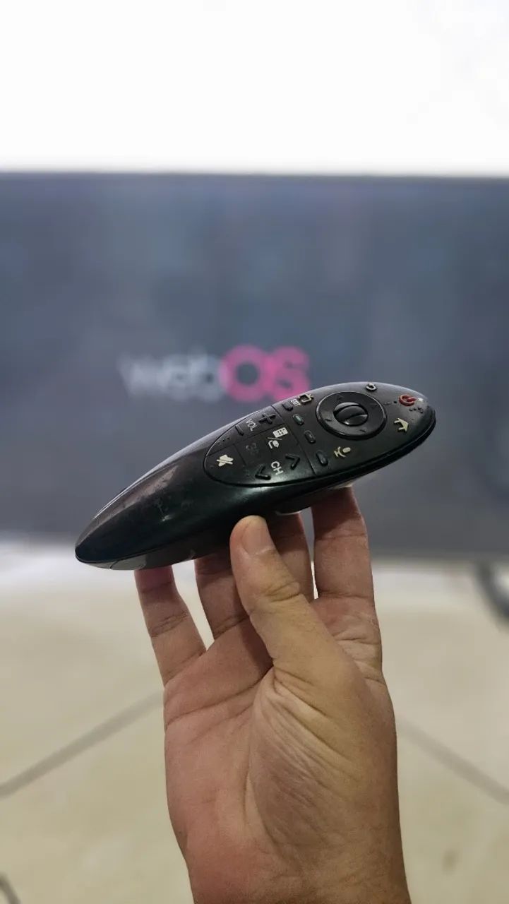 Smart TV LG 42 3D com WebOS - Foto 2