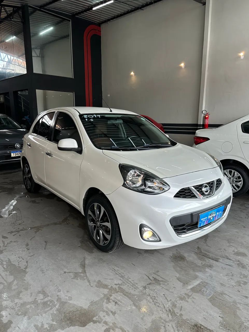 Nissan March 2017