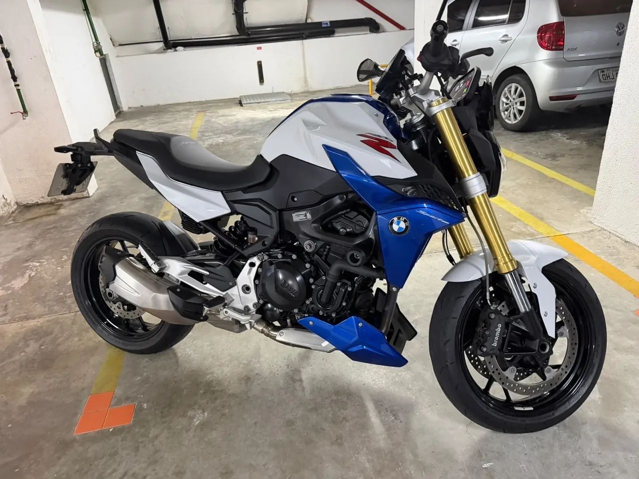 BMW F 900 R PLUS  - Foto 3