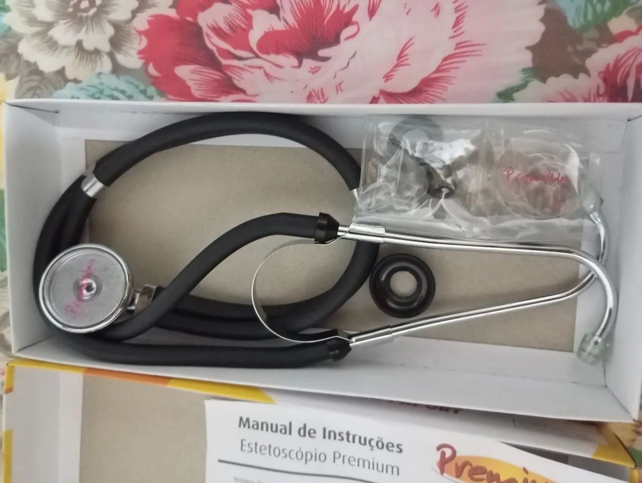 Vendo estetoscópio nunca usado 