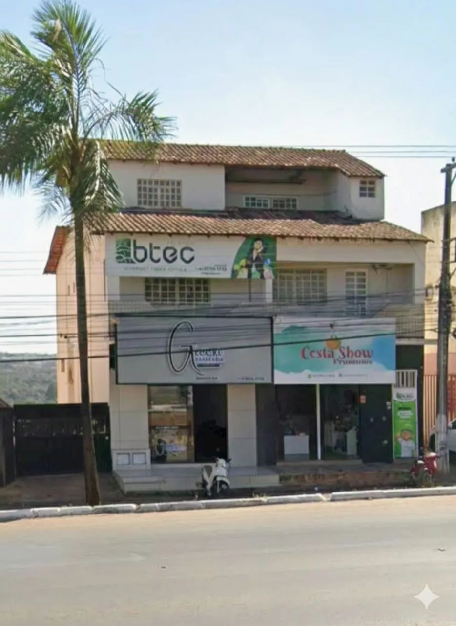 Vendo sobrado em área comercial 