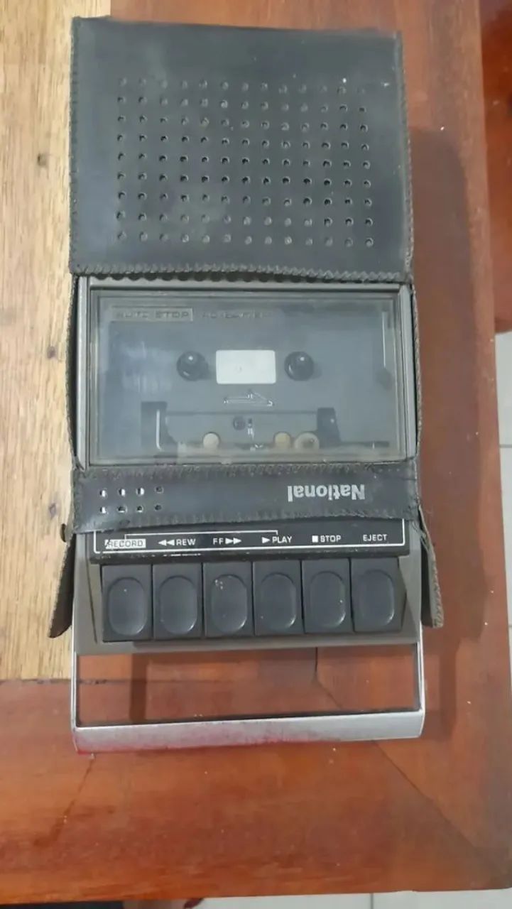 Gravador cassette national  rq-305s para consertar.  Ler descrição. 