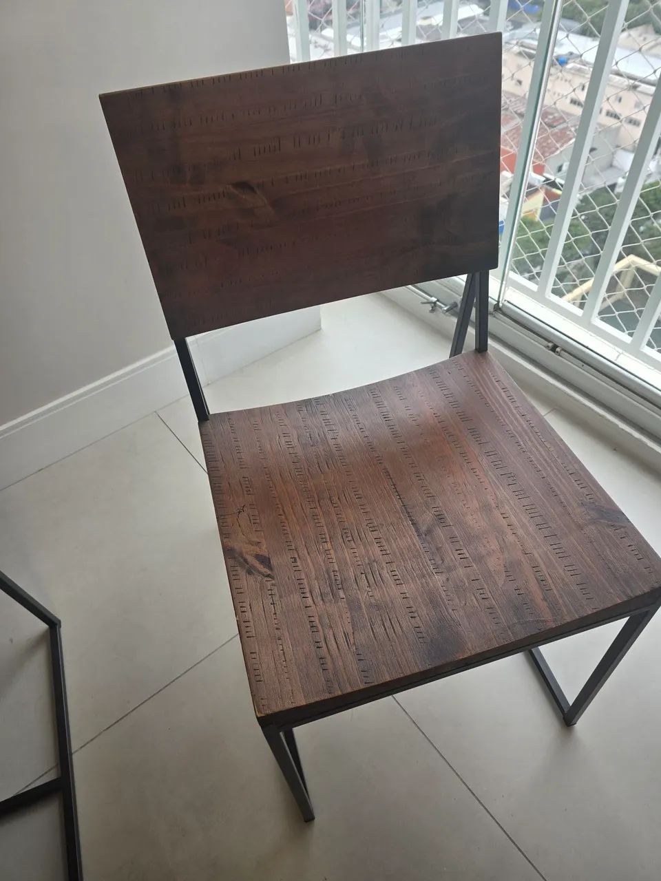  Mesa de Jantar de rústica de madeira maciça - Foto 4