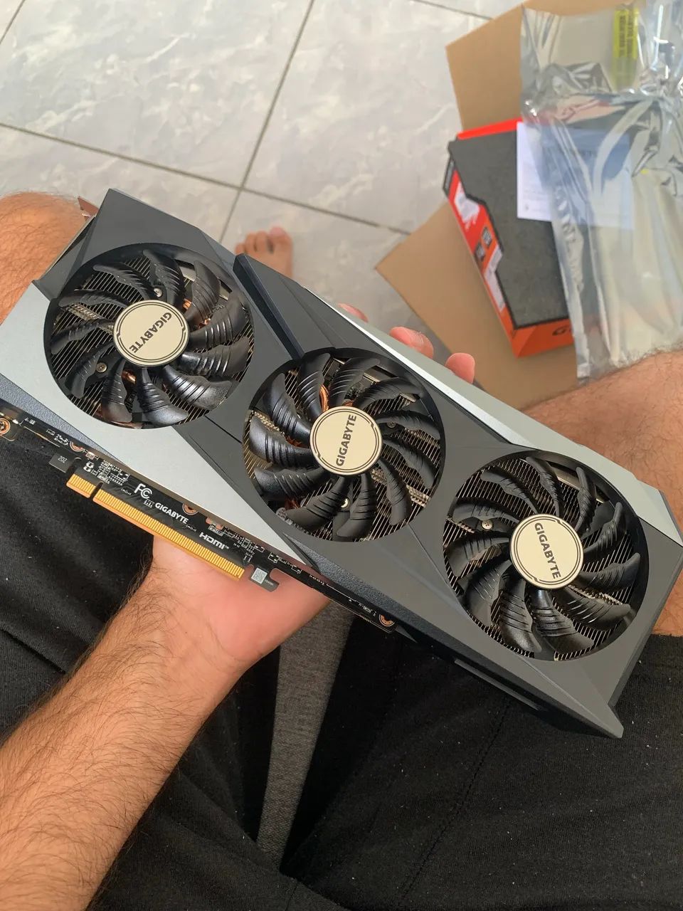 Placa de vídeo RX 7600 gigabyte 