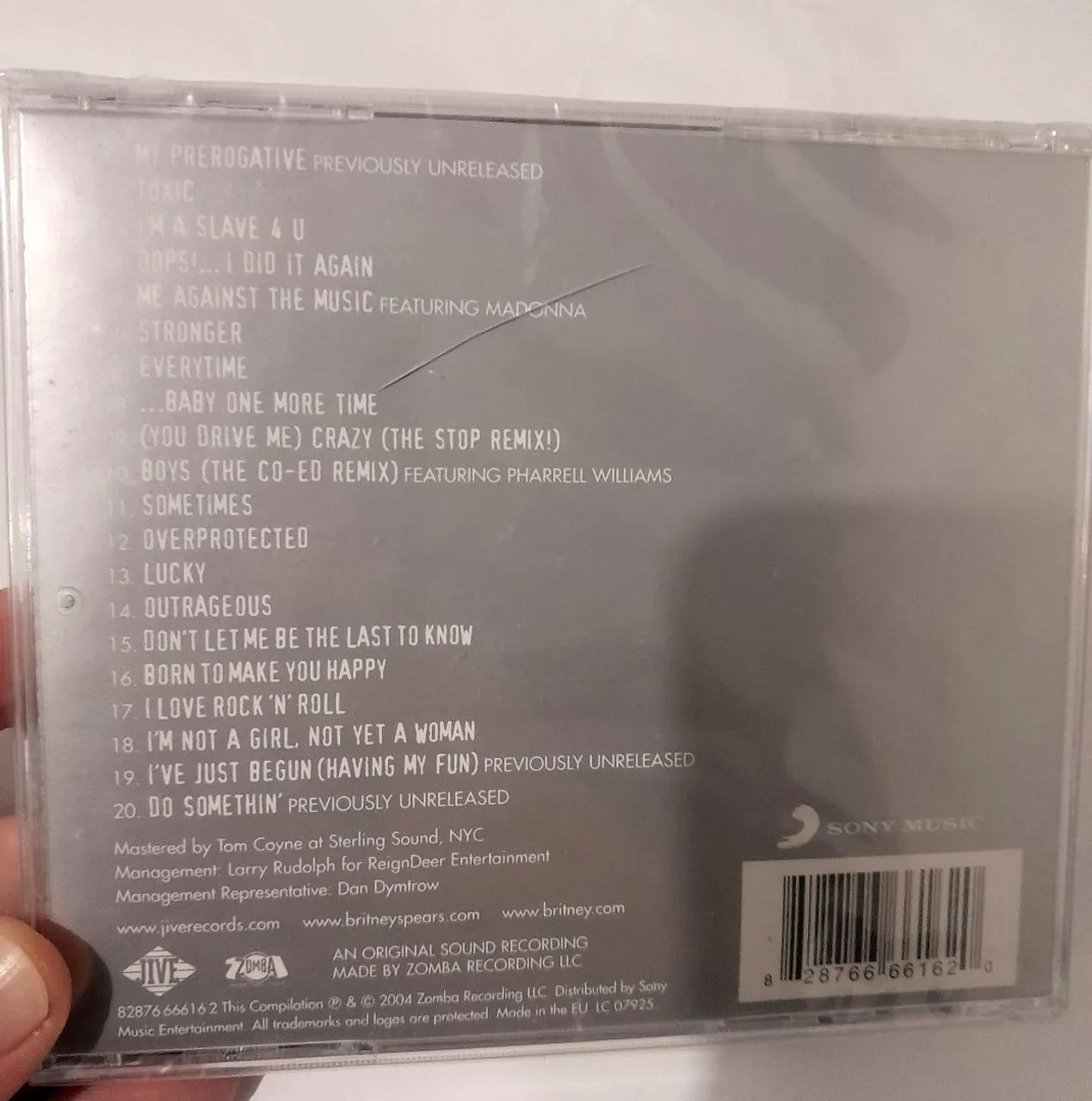 Britney Spears - Greatest Hits com 20 faixas - Foto 2