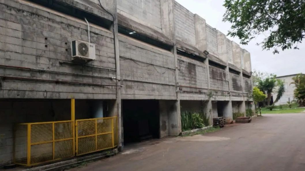 Leilão - Comercial - De R$71.233.200,00 Por R$35.616.600,00 - Foto 4